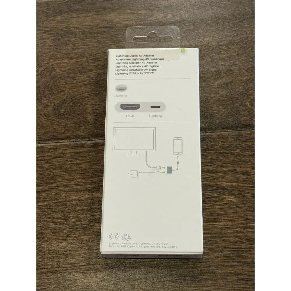 Genuine Apple Lightning to Digital AV Adapter HDMI & Lightning MD826AM/A NEW